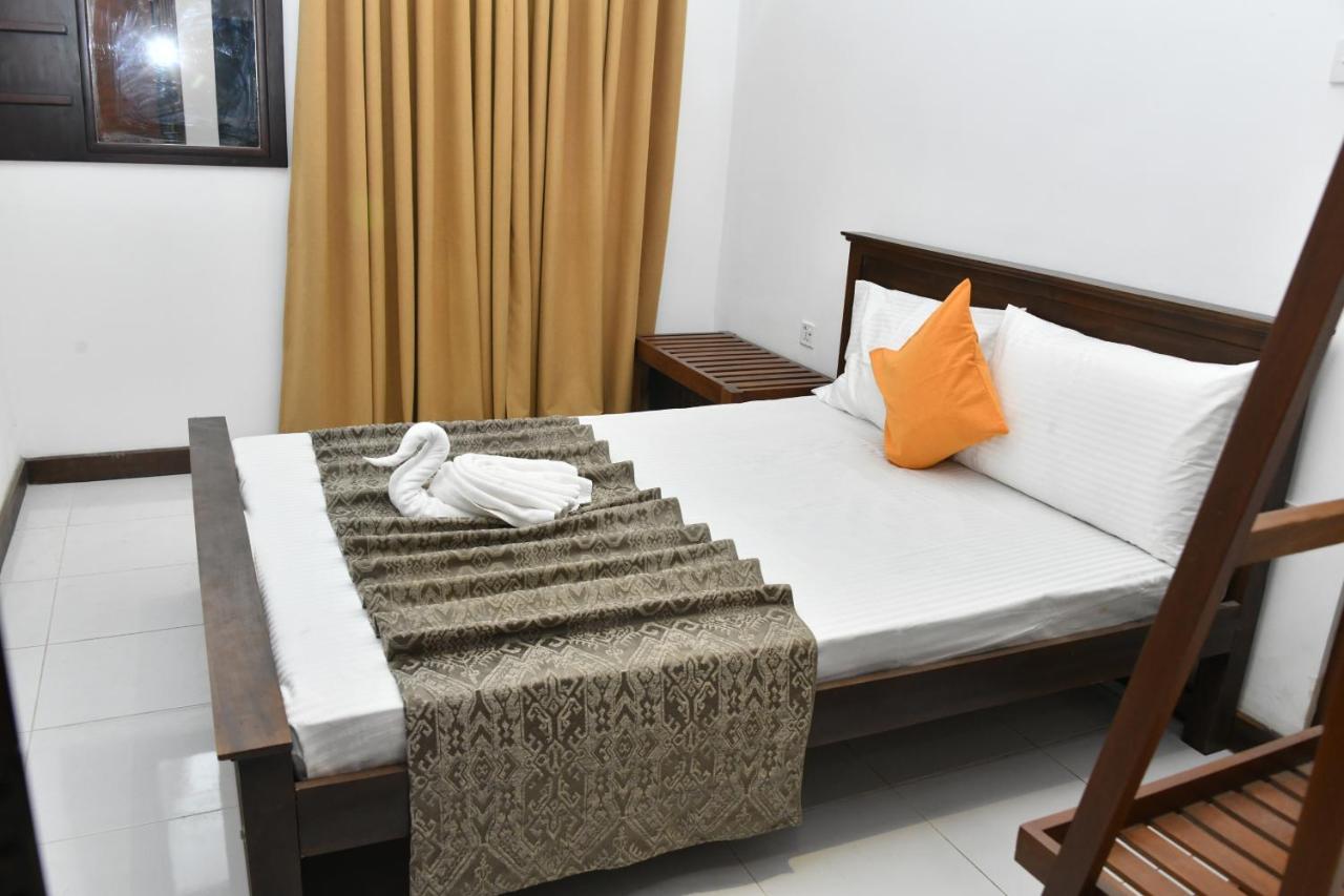 Urban Deck Bed & Breakfast Colombo Ngoại thất bức ảnh